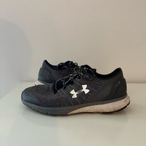 Under Armour Men's 11.5 Grey Charged Bandit 2